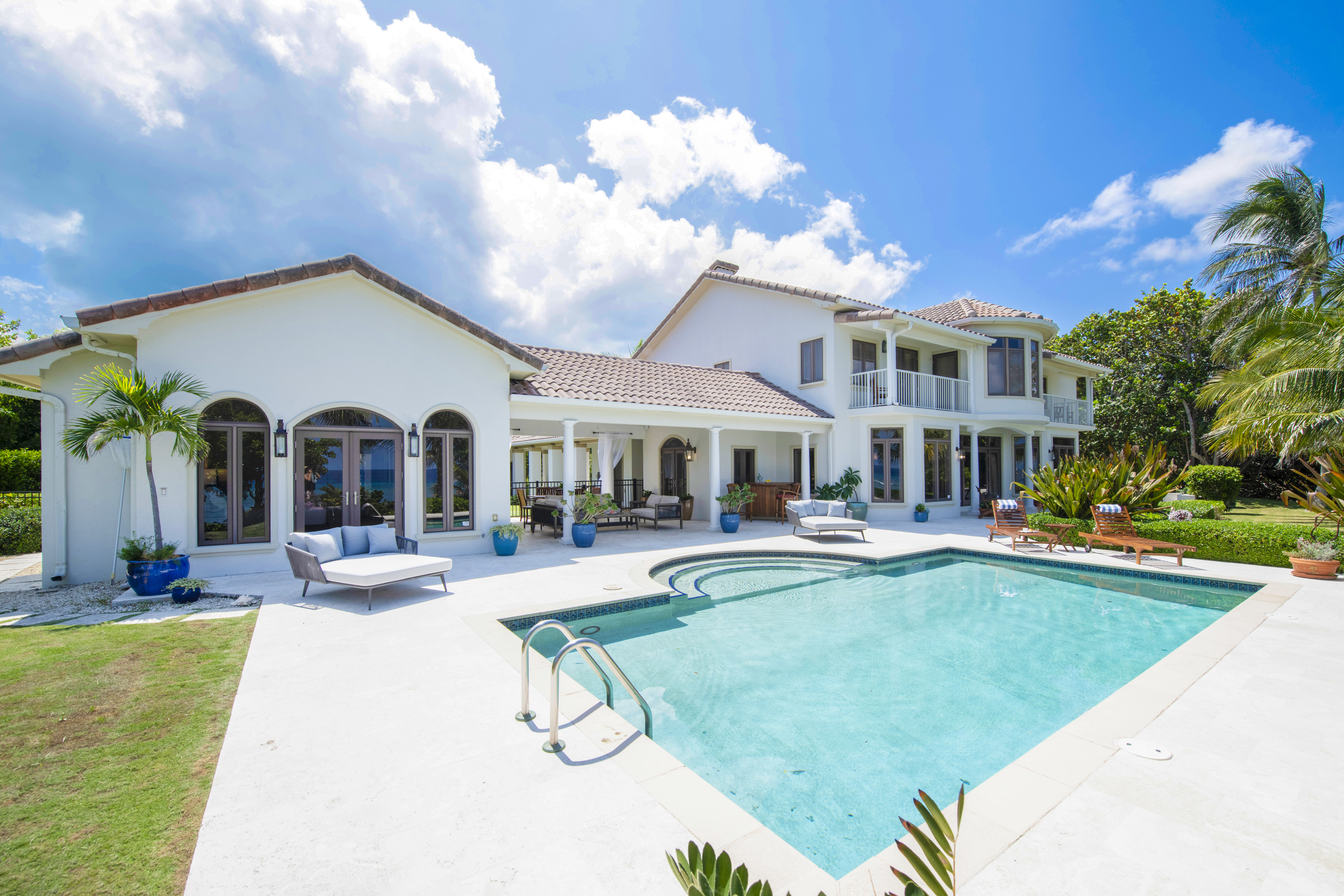 Villa Incanto by Grand Cayman Villas and Condos, Vacation Rental Vila