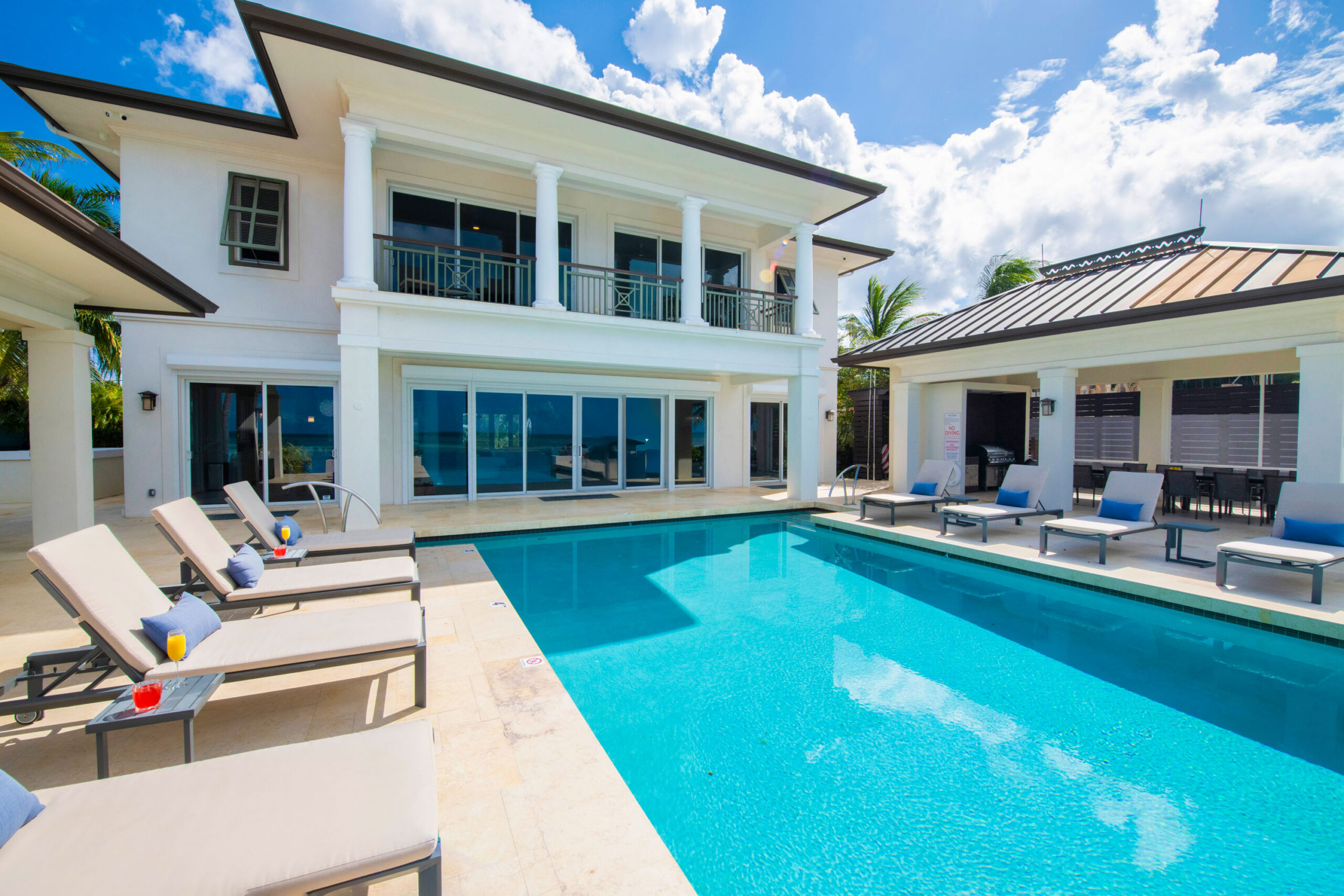 30-SS-Rear-House-pool