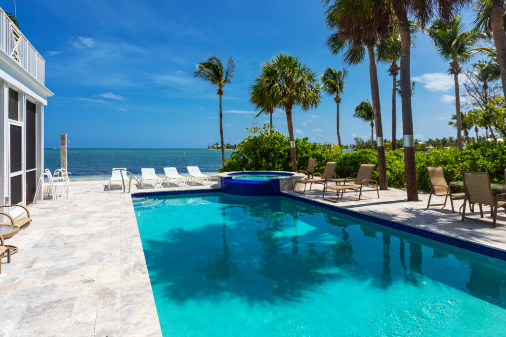Oceanfront luxury villa infinity pool in Grand Cayman